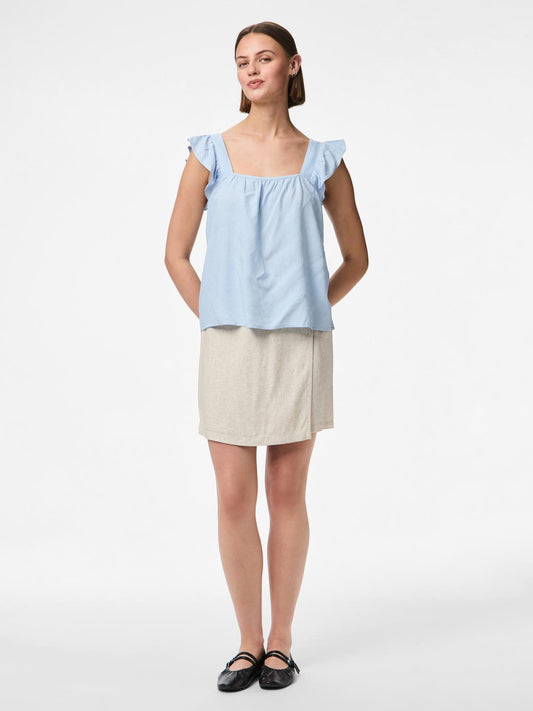 model_shot-front_full